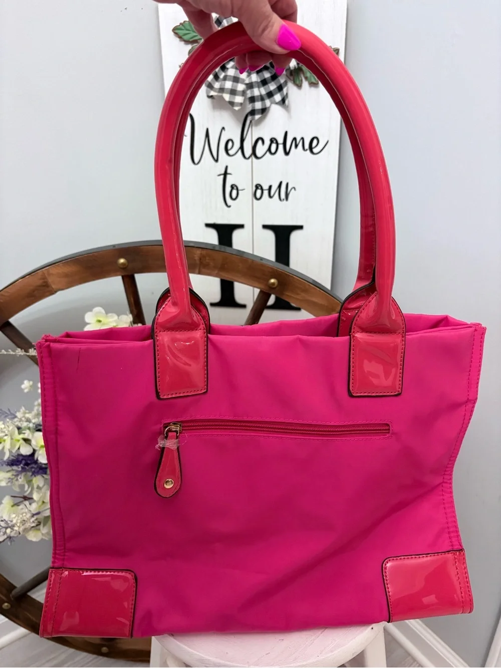 Tory Burch Pink Ella Tote Bag with Orangish color accents and Logo Medallion 🩷🧡